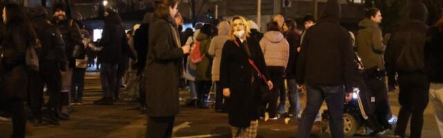 Drama u Šapcu: Blokaderi brutalno napali gradonačelnika - došli mu pred kuću s megafonima i vuvuzelama, razlog je bizaran