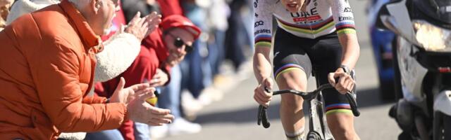 BIZARAN NAPAD NA SLOVENCA: Pogačar pod istragom zbog prolaska kroz crveno svetlo na železničkom prelazu tokom trke