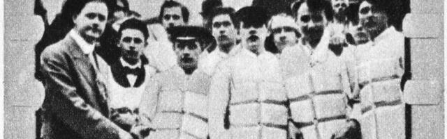 NAKON 114 GODINA Prsluk za spasavanje sa Titanika ide na aukciju: Na njemu je 8 potpisa preživelih, a cena…