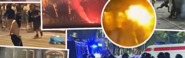 SCENE BLOKADERSKE BRUTALNOSTI! Nemilosrdno udaraju policiju štanglama, pojavio se i snimak iz drona - OVO JE TRENUTAK KADA SU PRIPADNIKE MUP ZASULI BAKLJAMA! (VIDEO)