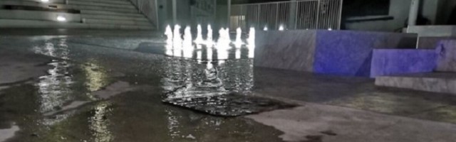 ALA JE OPRAVIO Vesićeva fontana se "pokvarila" (VIDEO)