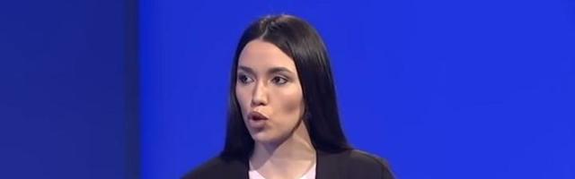 Pukla Akademija SNS! Naučila napamet vređanje, pa zaboravila tekst... (VIDEO)
