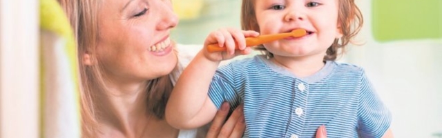 DA LI STE ZNALI DA SU NEKE PASTE ZA ZUBE KANCEROGENE? Ruski travari imaju rešenje za NEPRIJATAN ZADAH!