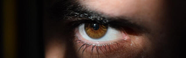 Horoskopski znaci koji su skloni špijuniranju partnera: Najmanje to čine Vodolije