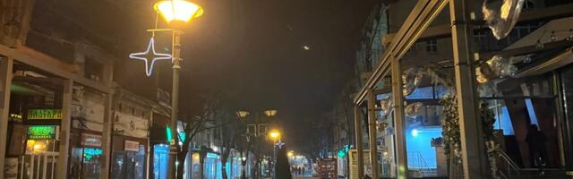 Nakon tuče gađao izlog lokala kamenjem i lomio stakla