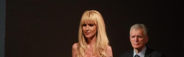 U Generalnom konzulatu Srbije u Štutgartu omiljena SNS glumica promovisala knjigu