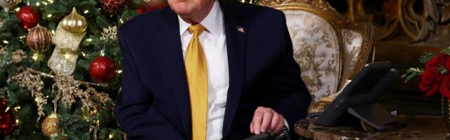 "LJIGAVCI, UŽIVAJTE U POSLEDNJEM RADOSNOM BOŽIĆU": Brutalna poruka Donalda Trampa rivalima, ali i onima koji su voleli Epstajna, pa ga se "tobože, odrekli"