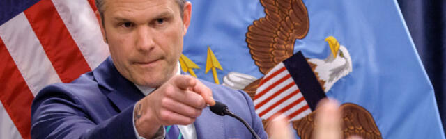 Пентагон забранио фоторепортере јер Хегсет „није добро испао” на фотографијама