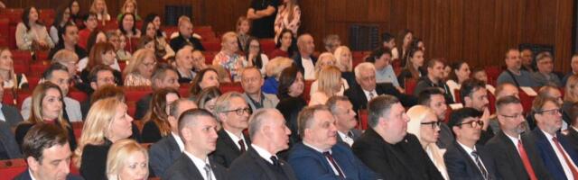 Ministar prosvete uručio Dositejeve povelje najboljima: Evo ko su ovogodišnji laureati i zašto su izabrani