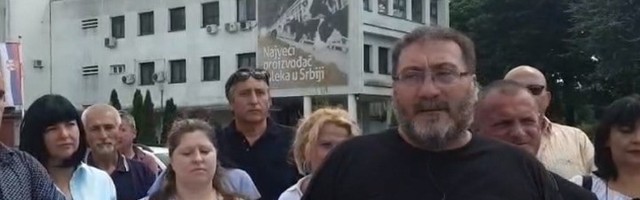 "Muče krave na imanju Al Dahre! Kakvo mleko pijemo?" (VIDEO)