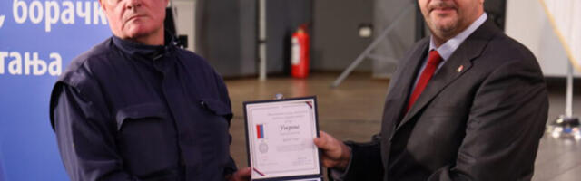 Borcima, ratnim vojnim invalidima i porodicama palih boraca iz Užica dodeljene boračke spomenice