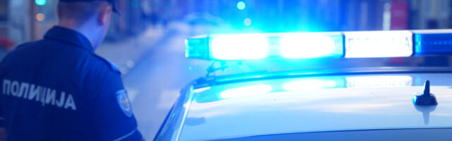 UŽAS U ŠAPCU Mladić ubadao majku nožem, pa nag bežao do susednog sela - UHVATILI GA MEŠTANI!