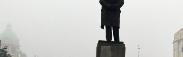 Данас магла и ниска облачност, температура до 12 степени