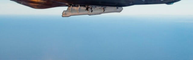 Цена трке у наоружању изнад Пацифика: Ракета скупља од летелице