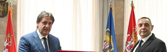 Kako je Vučić privatizovao BIA