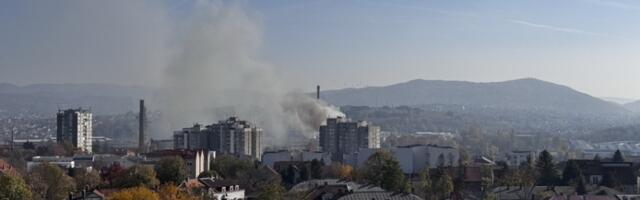 Gori kuća na Maloj Vagi (VIDEO)