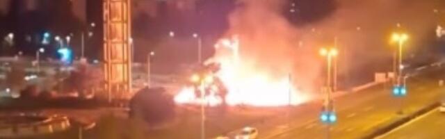 Veliki požar kod Sava centra (VIDEO)