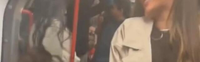 MUŠKARCI SEDE I "DRNDAJU" TELEFON: Devojka u prevozu izgovorila rečenicu zbog koje bruji internet (VIDEO)