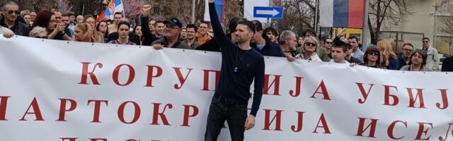 Drašković: Tirada gradonačelnika Leskovca i pompezna podela SNS Informatora – kampanja vraćanja posrnulog rejtinga umirućeg SNS-a