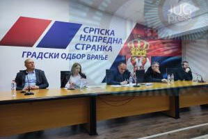 Vodeći funkcioneri SNS u Vranju na muci: Vučić najavom smanjenja nejednakosti uneo strah i zebnju
