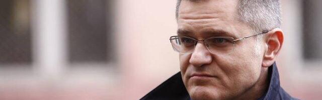 JEREMIĆ SE PREKO FUNKCIONERA NUDI ZAPADU: Dajte mi fotelju, odmah ću rešiti Kosovo!