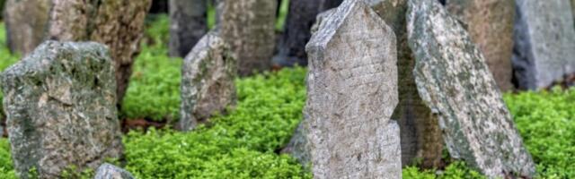 OVO SU NAJSTRAŠNIJI PRIZORI SA NAŠEG KOSMETA: Razoren pravoslavni manastir, a oko njega RASUTE SRPSKE KOSTI