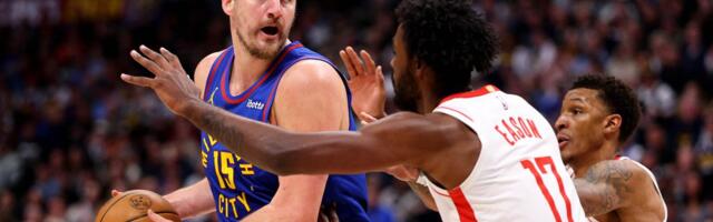 Uzalud puštaju krv Jokiću! Hjuston je završio u Nikolinim kandžama, surova pobeda Denvera uz novu istoriju Srbina