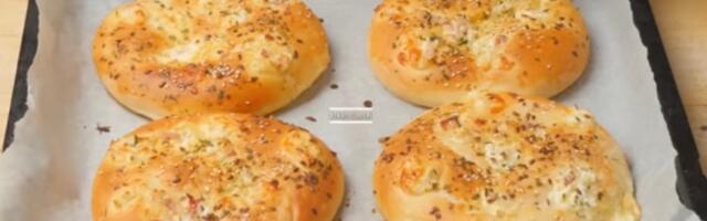 Punjene lepinje koje mame mirisom iz rerne: Recept koji uspeva svaki put