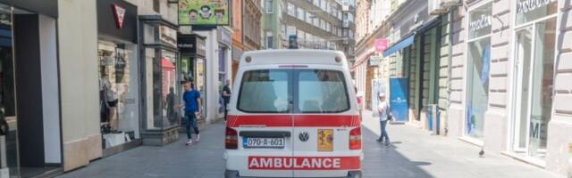 U VETERINARSKOJ ORDINACIJI Pas ugrizao muškarca za vrat