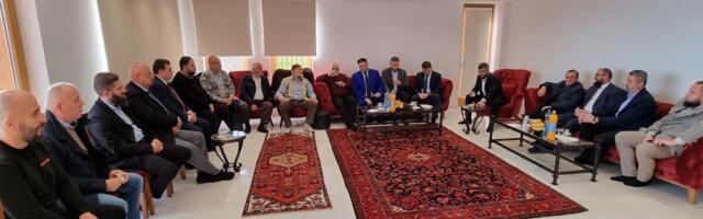 Delegacija Evropskog muslimanskog foruma na hataru kod porodice muftije Zukorlića