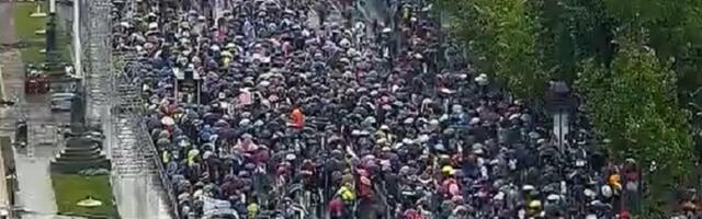 Slobodni Beograd izašao na ulice - prsten oko RTS