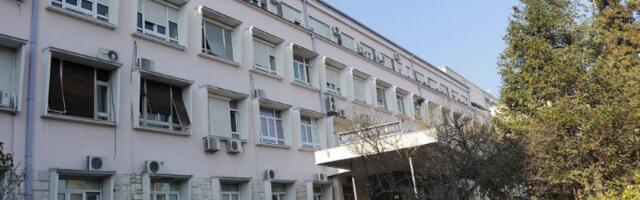 Dim kuljao iz KBC Bežanijska kosa: Na teren izašla 24 vatrogasca