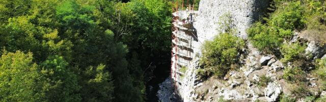 Završavaju se radovi na zidanju poslednje etaže vodotornja na Starom gradu