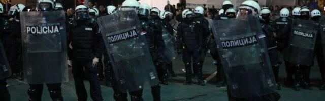 MUP se opet oglasio: Privedeno 37 osoba zbog incidenata kod Skupštine
