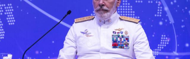 "RUSIJA PRAVI MALE POMAKE, ALI GUBI MNOGO LJUDSTVA! 80% TENKOVA IM JE UNIŠTENO ZBOG DRONOVA": Drugi čovek NATO otvoreno o ratu u Ukrajini