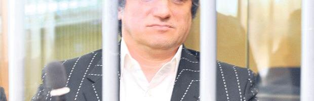 KO JE JOCA AMSTERDAM? Važio za "kralja" srpskog podzemlja, robijao za podstrekivanja na ubistvo Goksija Bombaša, naplatio milione zbog "ležanja" u pritvoru...