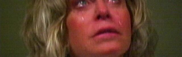 Milioni GLEDALI KAKO UMIRE najlepša plavuša, na sahrani nastao SKANDAL: Testamentom se osvetila "mužu"