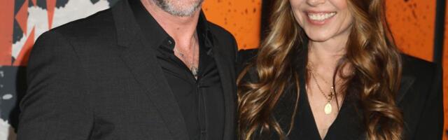 Holivudski zavodnik sa suprugom Srboslavom zasijao na crvenom tepihu: Sinu dao ime Luka, insistirao da nauči srpski