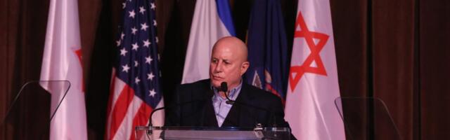 Umro sin vlasnika "Revlona": Imao je samo 15 godina