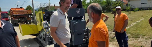 Vučić nije zadovoljan kako Kragujevac sanira UDARNE RUPE, Dašić i Milošević obilaze radnike na terenu - A ŠTA GRAĐANI IMAJU OD SVEGA TOGA?