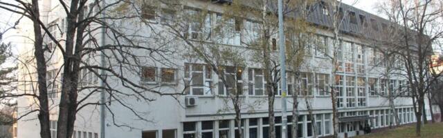 Trinaesta beogradska gimnazija tri nedelje bez direktora škole: Zašto ćuti Ministarstvo prosvete?