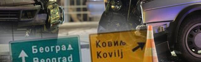 (FOTO) Težak udes kod isključenja za Kovilj: Automobil potpuno smrskan na auto-putu Novi Sad - Beograd