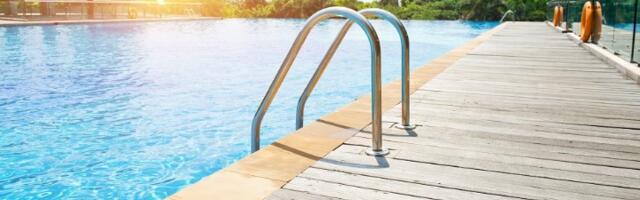 (FOTO) Cene bazena na Kosmaju RAZBESNELE mnoge