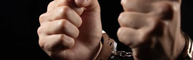 MUŠKARAC PRETUKAO DVOJE LJUDI ISPRED KLUBA! Povređeni HITNO prevezeni u bolnicu - NAPADAČ UHAPŠEN!