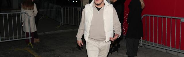 GASTOZ ŠEPAJUĆI DOŠAO NA KONCERT GEORGIEVA, A ONDA BAHATO PRESKOČIO RED! Razbesneo ljude: "Šta glumi ovaj?"