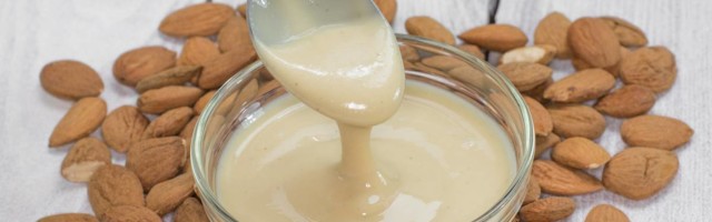 Recept za domaću belu nutelu bez trunke šećera je toliko dobar da će vam ga svi tražiti