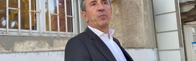 Zahvaljujući ovoj pesmi Žika je dobio taj nadimak: Gotovo niko ne zna njegovo pravo ime, ovo je istina