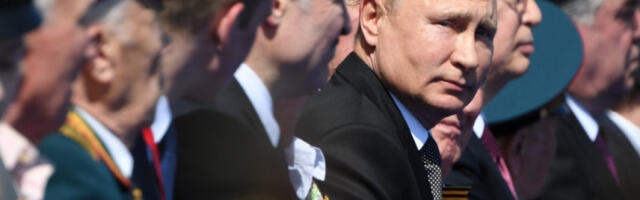 SKROMAN SPISAK ZVANICA! Evo ko će Putinu doći na sutrašnju paradu povodom Dana pobede - SAMO JEDAN EU LIDER STIŽE U MOSKVU!