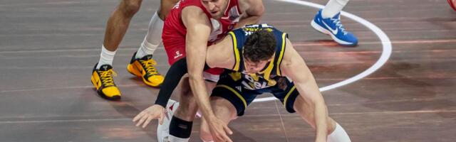 Ljuta bitka za finale Evrolige između Olimpijakosa i Fenerbahčea! /GALERIJA/
