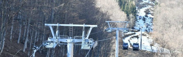 Lekari kažu da su skijališta kriva za novi talas korone - neka se sada obrate političarima koji su dozvolili ski sezonu